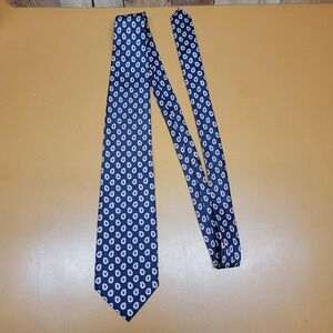 Brooks Brothers Silk Tie Navy Red White Paisley Pattern Made in USA